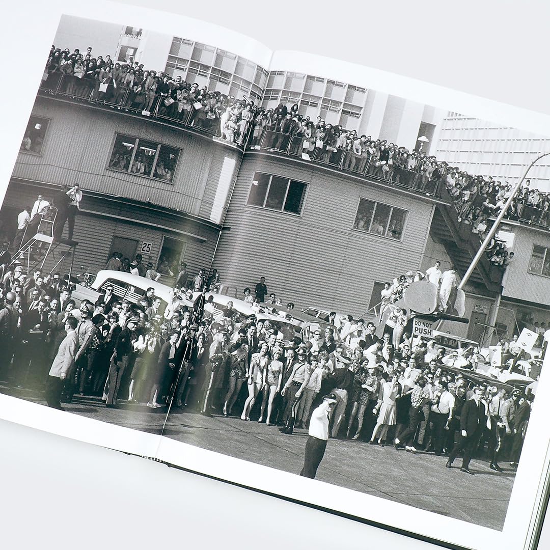 Eyes of the Storm 1964 Nederlandse editie Tafelboek