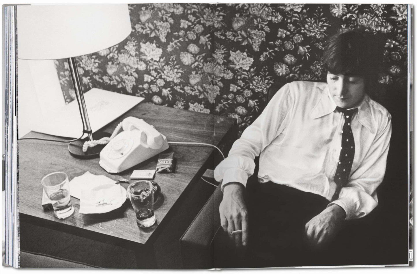 The Beatles on the road 1964-1966 Boek