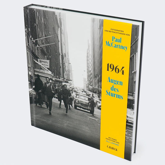 Eyes of the Storm 1964 Nederlandse editie Livre de table